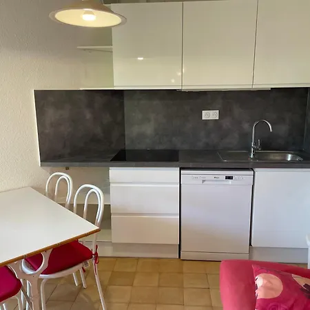 Апартаменты Capao Joli T2 Piscine Proche Richelieu Cap D'agde *